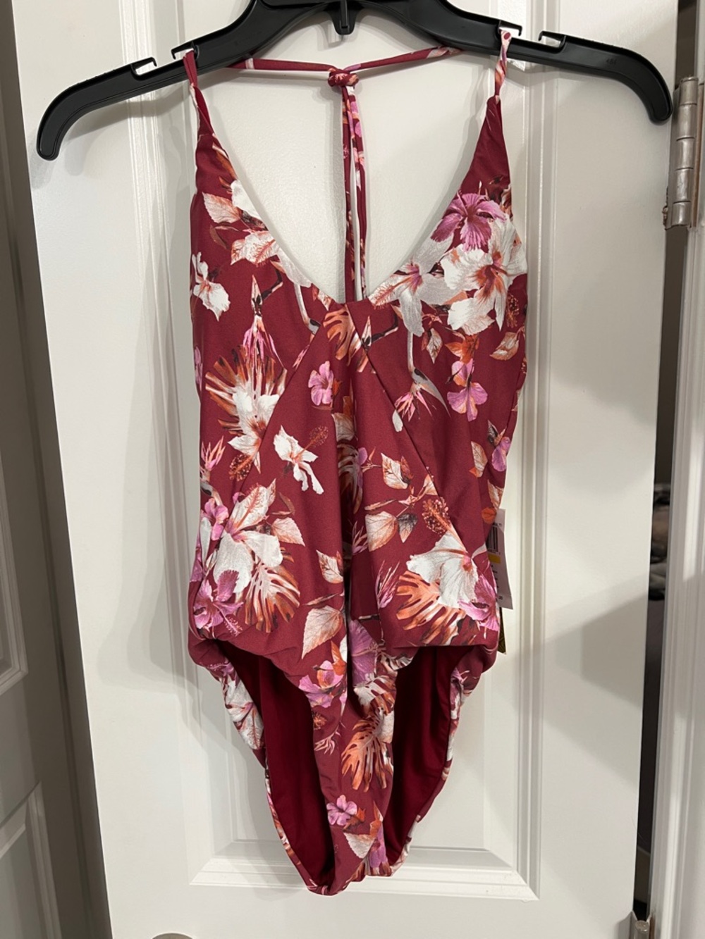 NWT Gianni Bini kailua one piece floral bathing suit